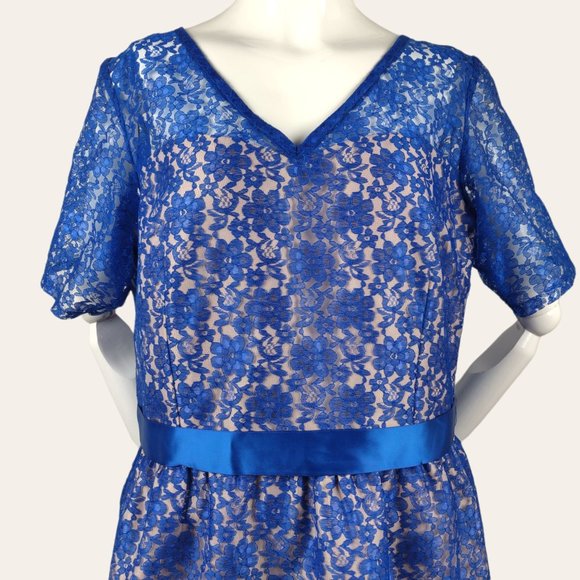 Vintage 1960s Sapphire Lace Cocktail Dress MOD MCM Hostess Dress Jewel Blue Maxi - Picture 2 of 11